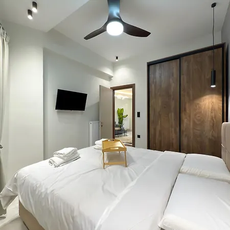 Modern Muse Two-bedroom דירה