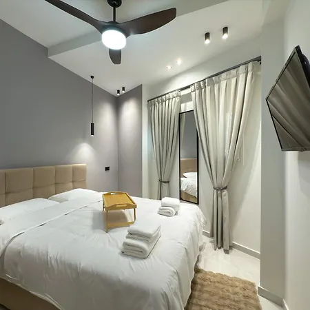 公寓 Modern Muse Two-bedroom 塞萨洛尼基