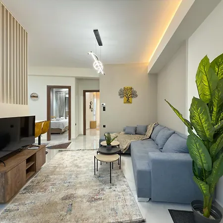 Modern Muse Two-bedroom * Salonicco