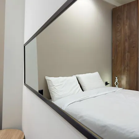 Modern Muse Two-bedroom Appartamento